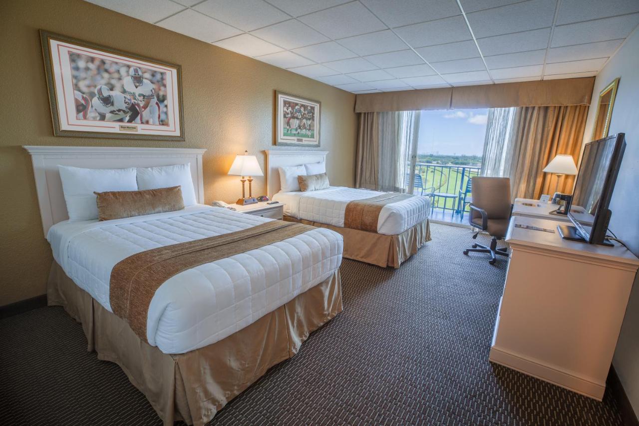 | Stadium Hotel