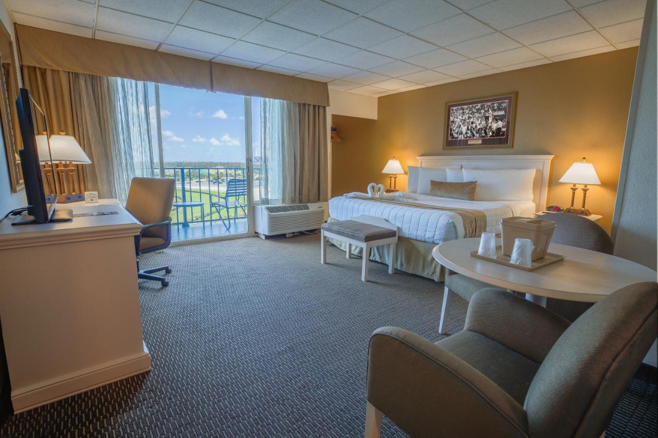 | Stadium Hotel