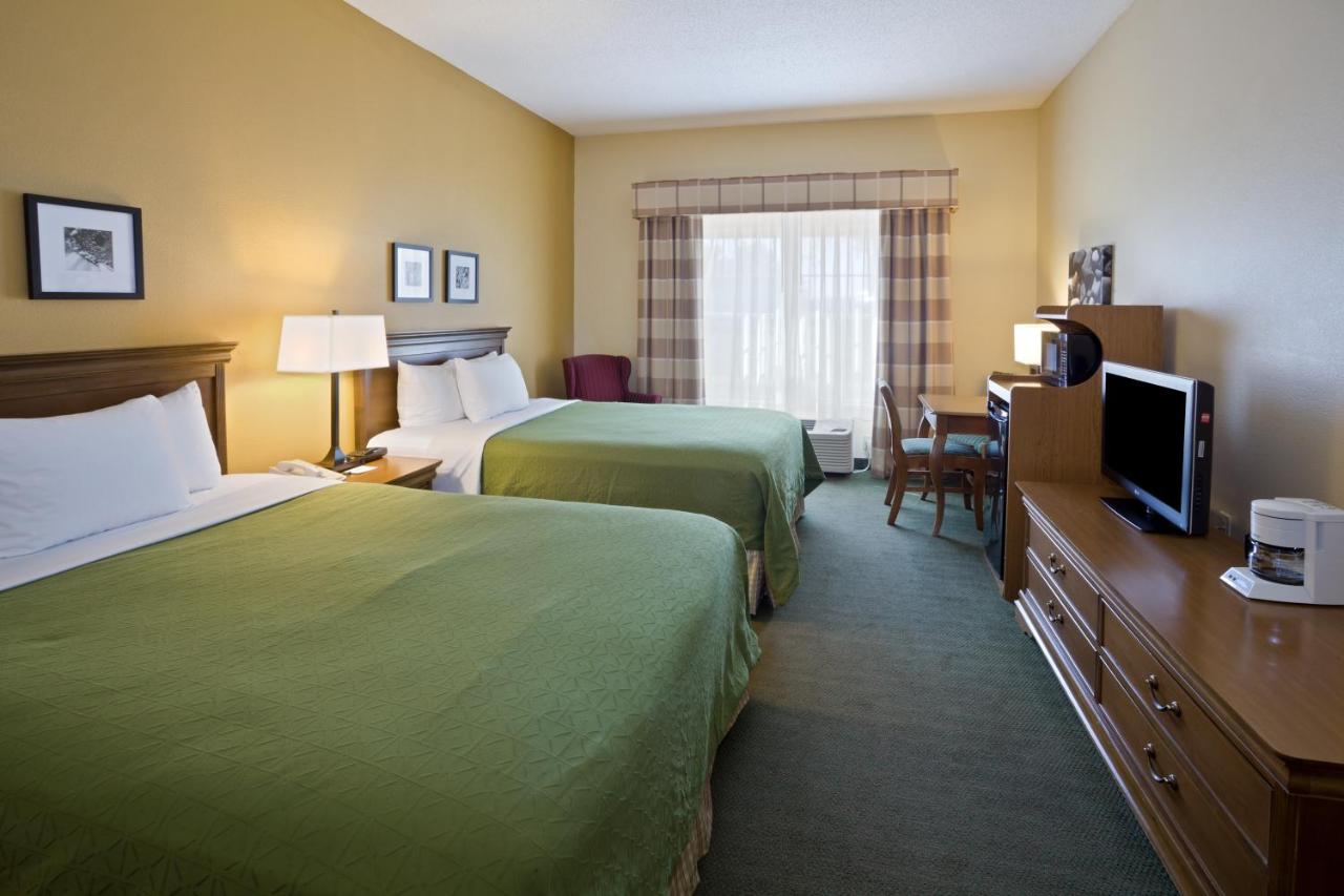 Queen Room with Two Queen Beds at Country Inn & Suites by Radisson, Salina, KS