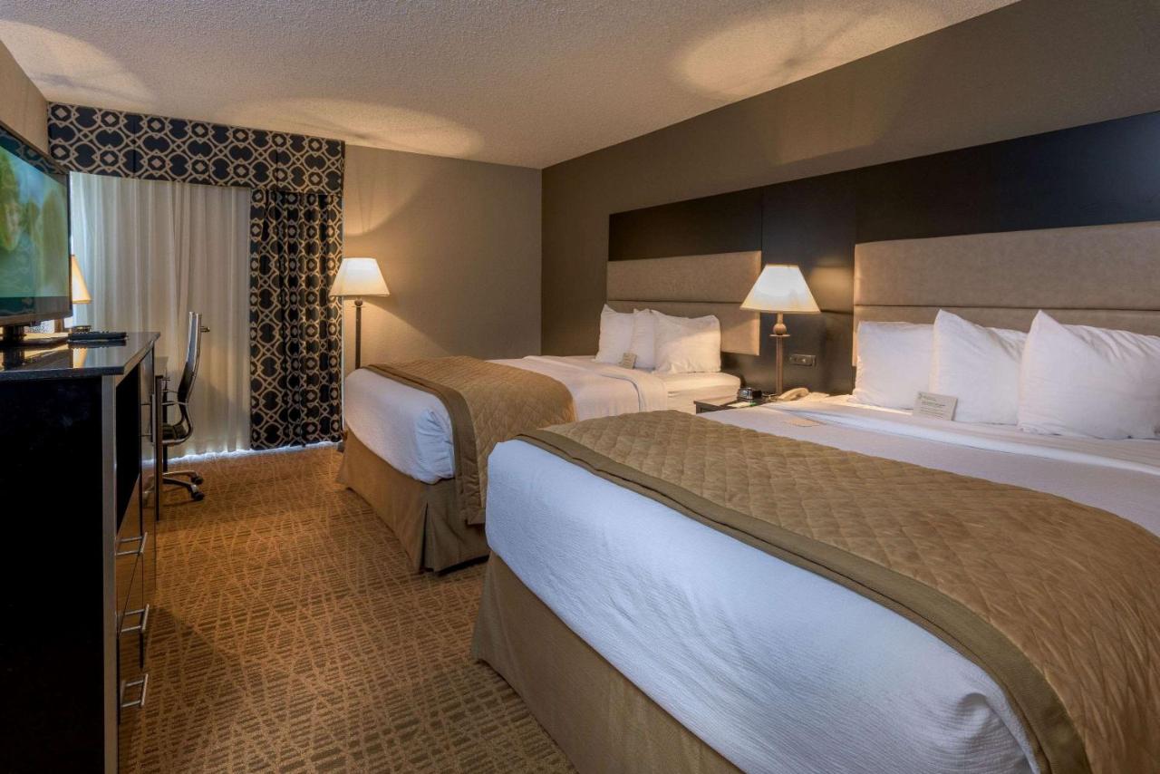 Queen Room with 2 Queen Beds, Poolside, Non-Smoking at Ramada by Wyndham Boise