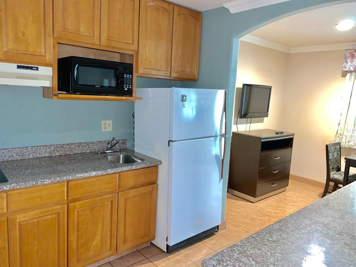 | Olive Tree Inn & Suites