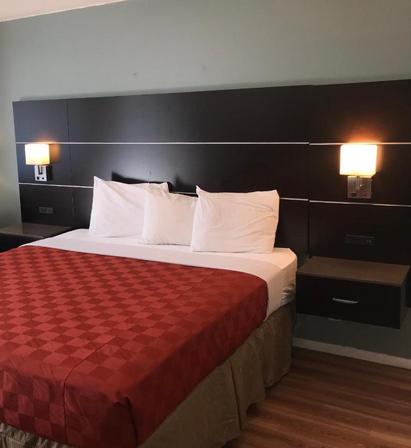 | Olive Tree Inn & Suites