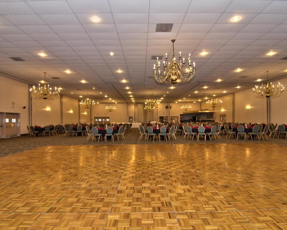 | Parkview Inn and Conference Center