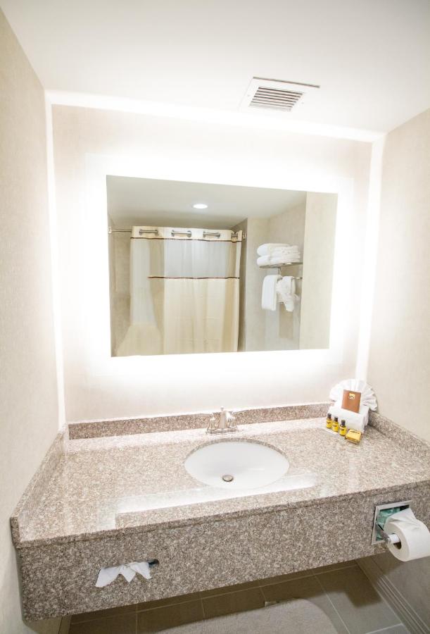 | Best Western Plus Fairfield Executive Inn