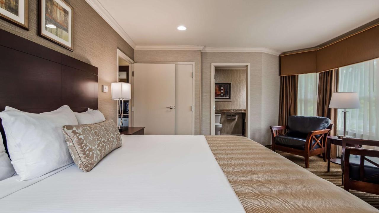 | Inn at Mendehall