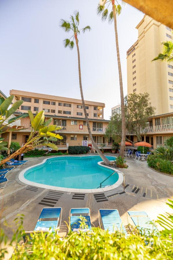 | Cal Mar Hotel Suites