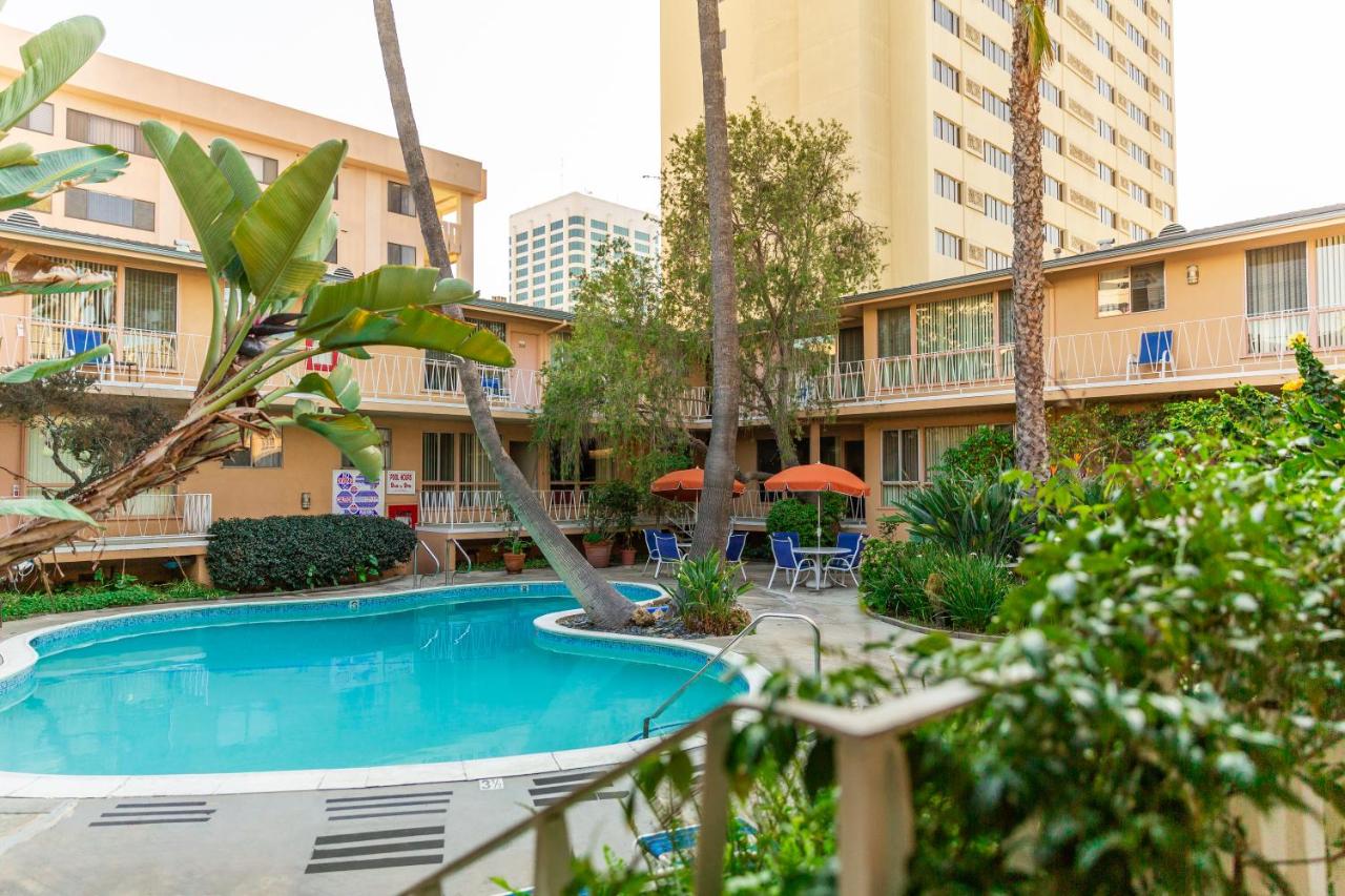 | Cal Mar Hotel Suites
