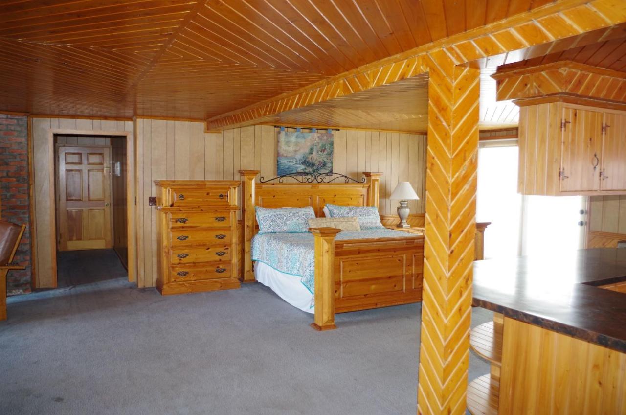 One-Bedroom Apartment at Blackbeard's Lodge