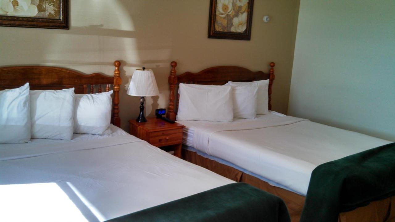 | Sunset Lodge Escanaba