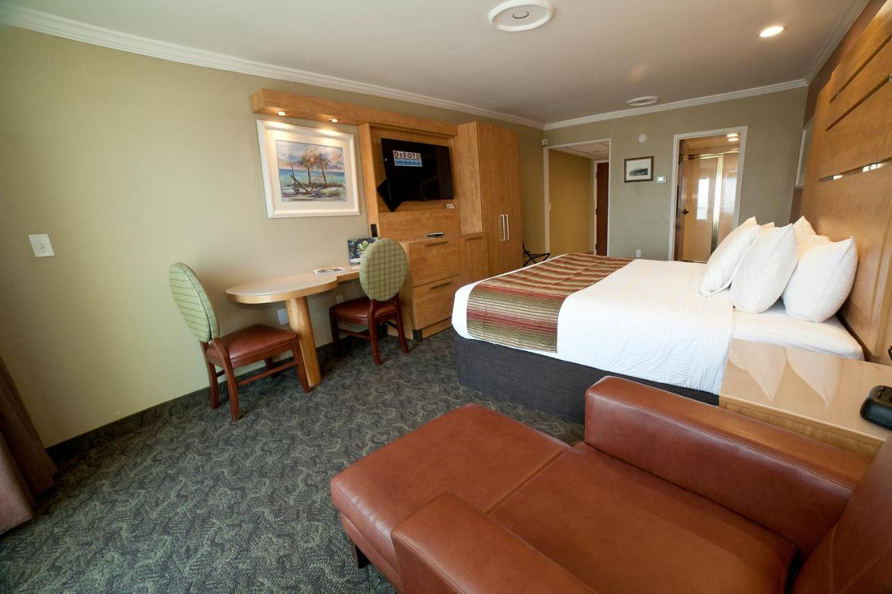 King Room at DeSoto Beach Hotel