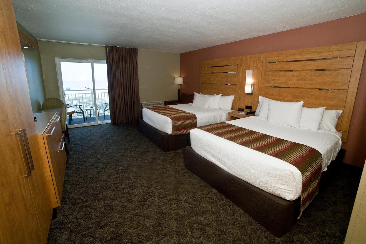 Deluxe Queen Room with Two Queen Beds - Ocean Front at DeSoto Beach Hotel