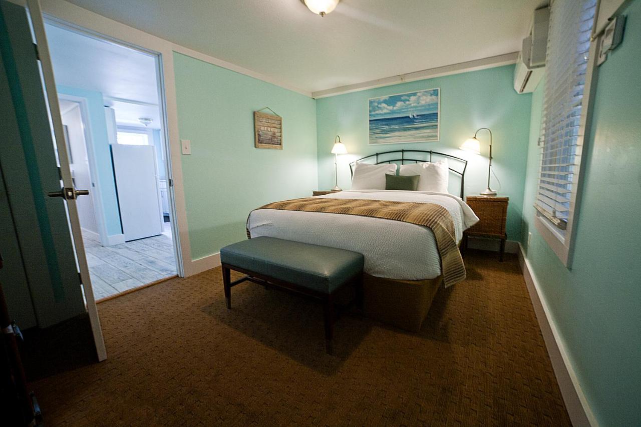 | Georgianne Inn & Suites