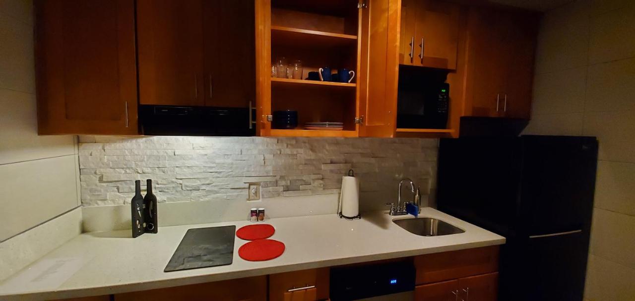 Deluxe Double Studio at Le Blanc Inn & Suites