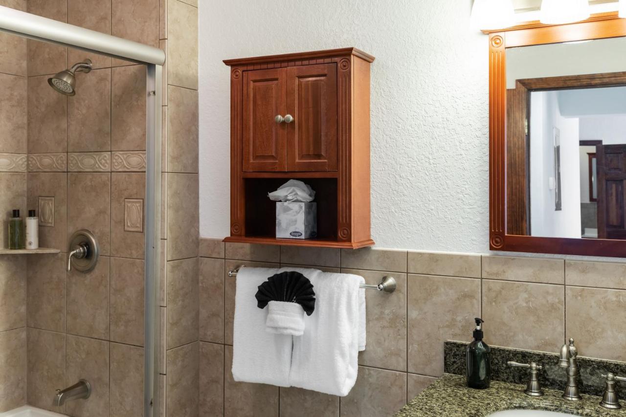 Three-Bedroom Suite at Grassy Flats Resort & Beach Club