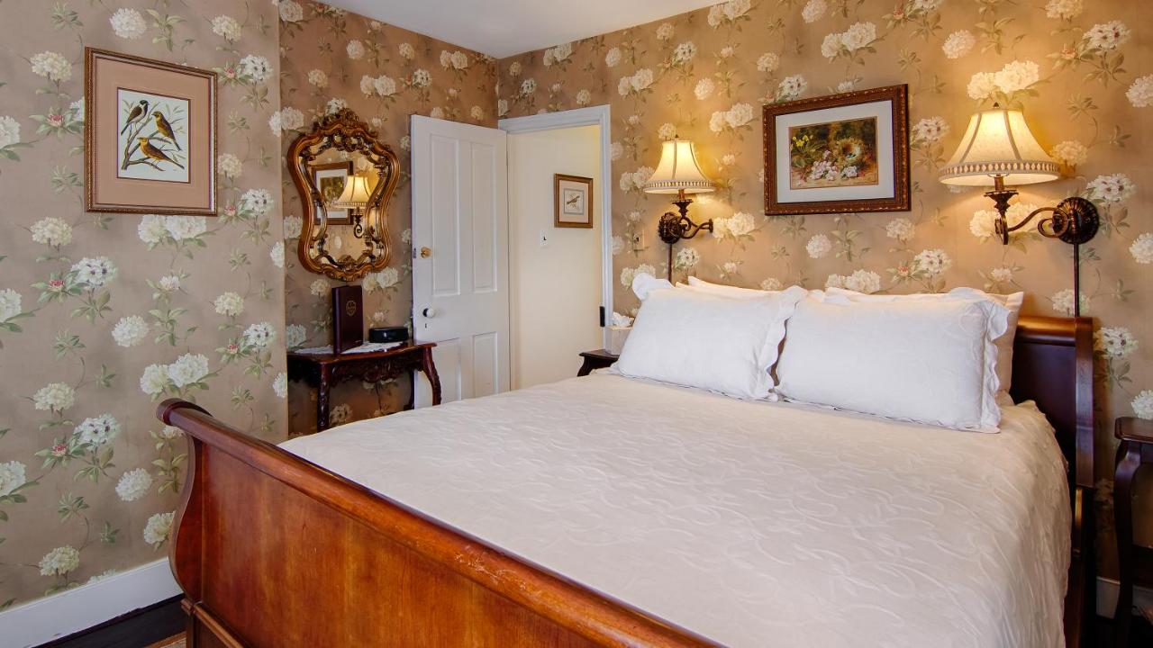 | The Mason Cottage Downtown