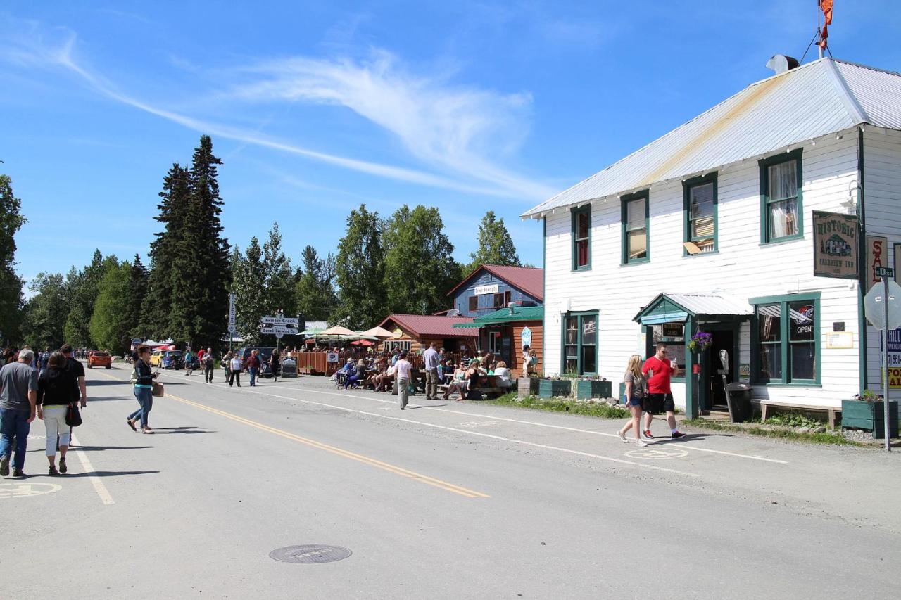 | Talkeetna Inn