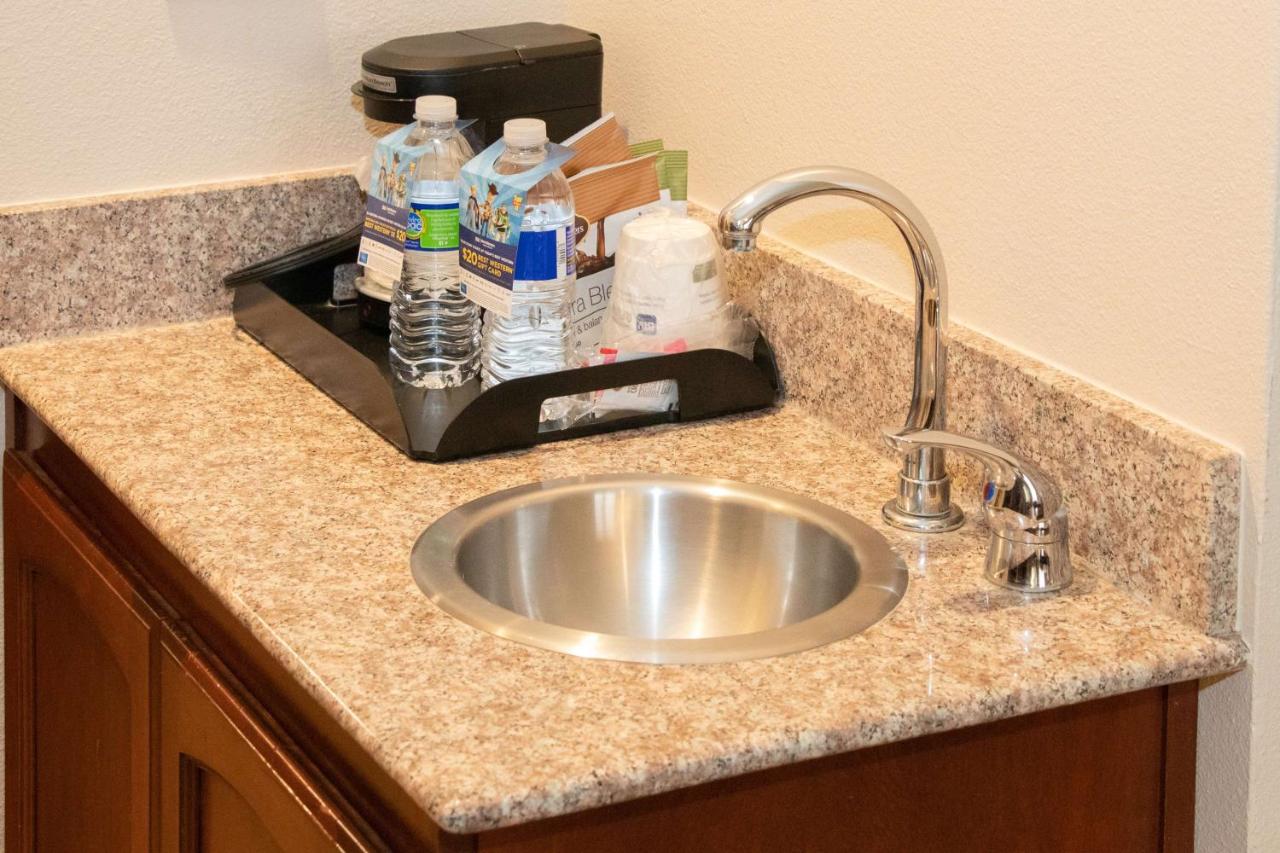 | Best Western I-5 Inn & Suites