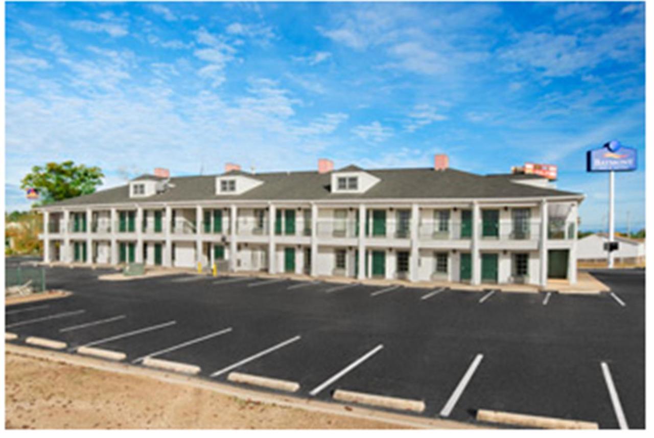 King Room - Non-Smoking at Baymont by Wyndham Smithfield