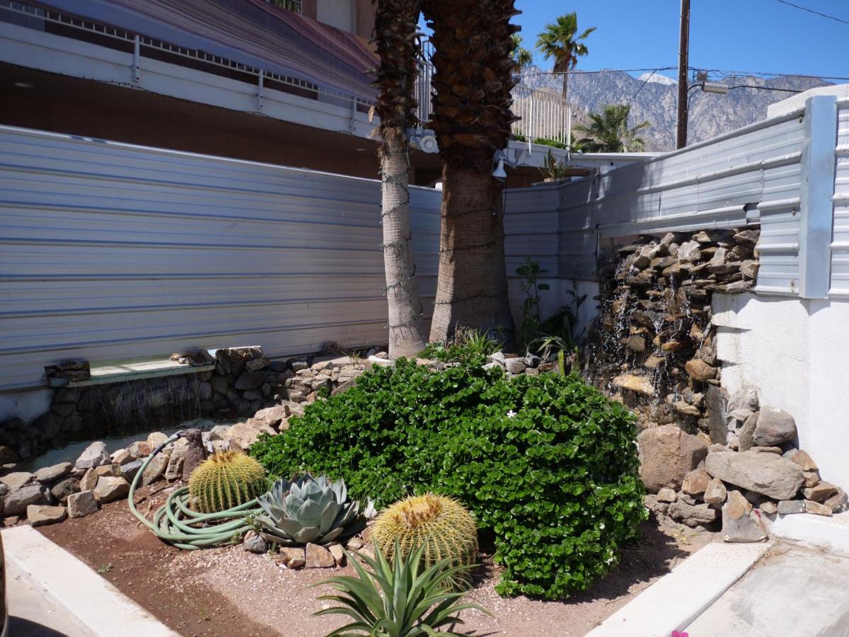 | Inn at Palm Springs