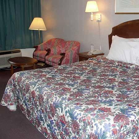  | Royal Inn