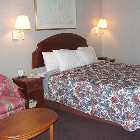  | Royal Inn