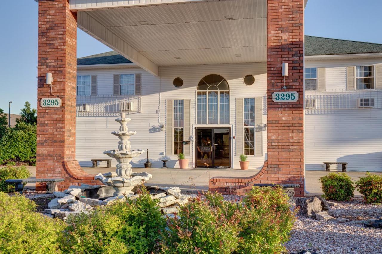 | Southern Oaks Inn Near IMAX
