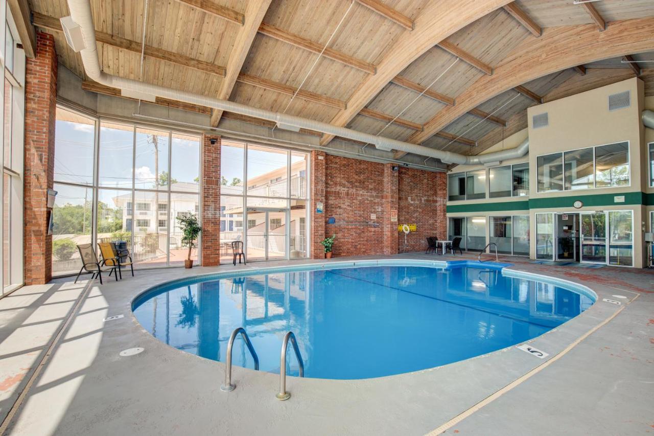 | Southern Oaks Inn Near IMAX