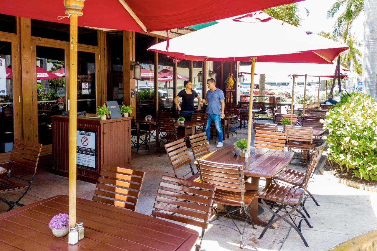 | Norman's Tavern Suites
