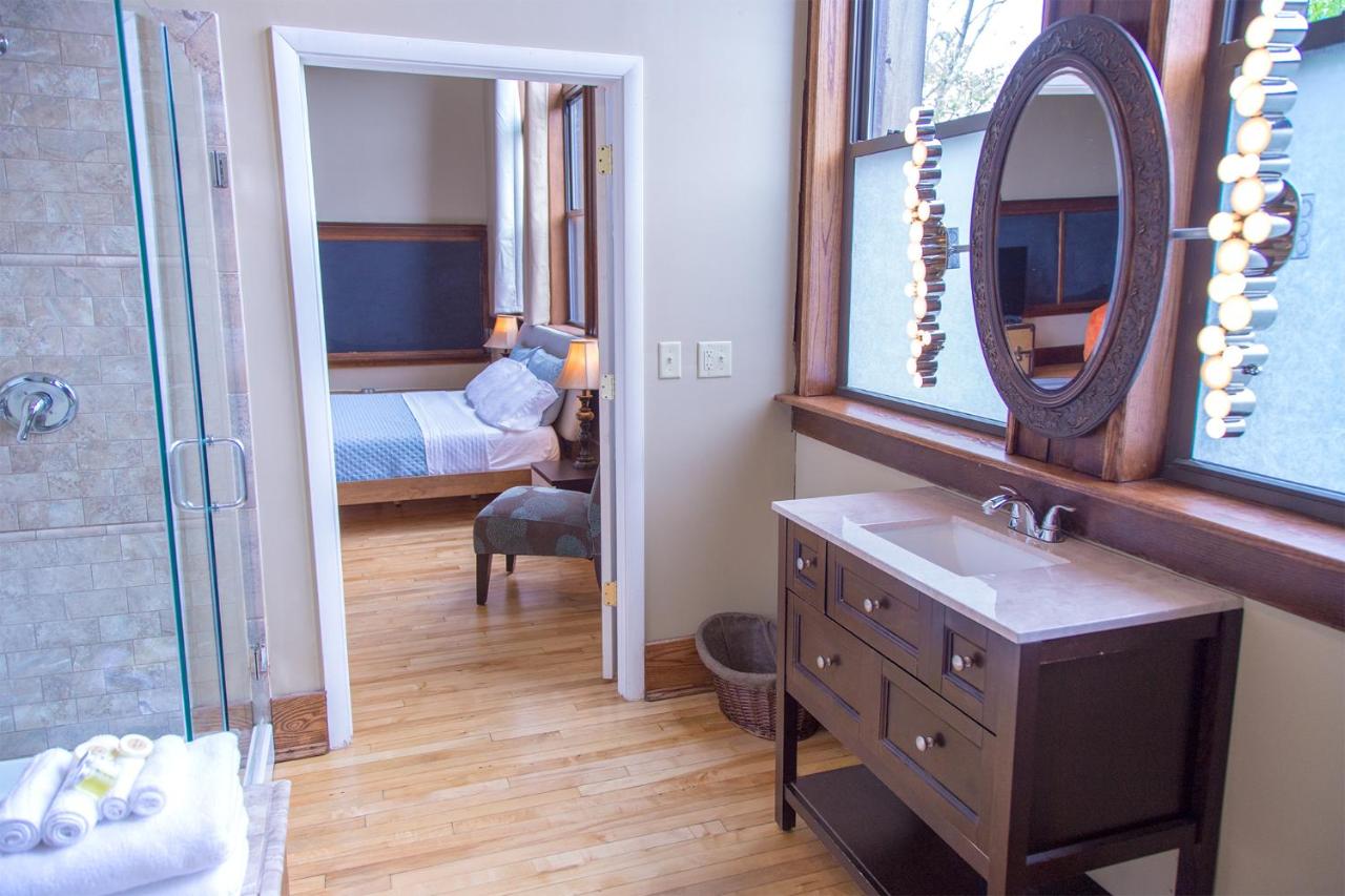 | School 31 Lofts