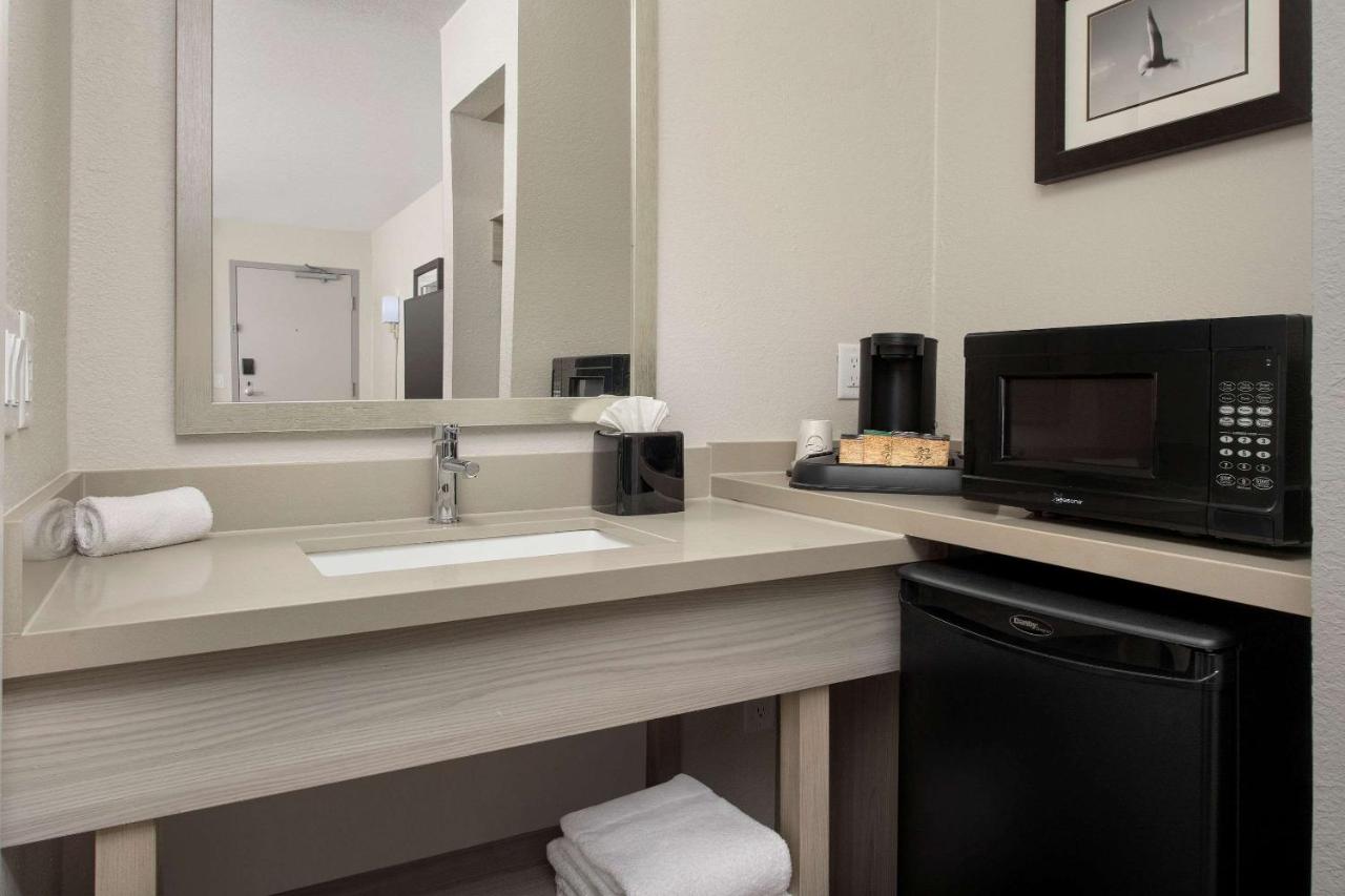 Upgraded Double Room with Two Double Beds - Non-Smoking at Quality Inn Atlantic Beach - Mayo Clinic Jax Area