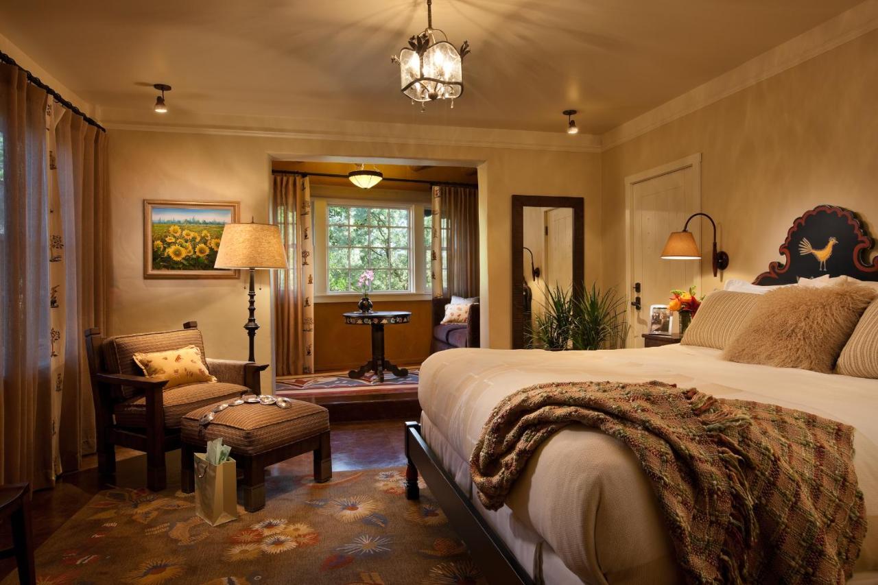 Deluxe King Room at La Fonda on the Plaza