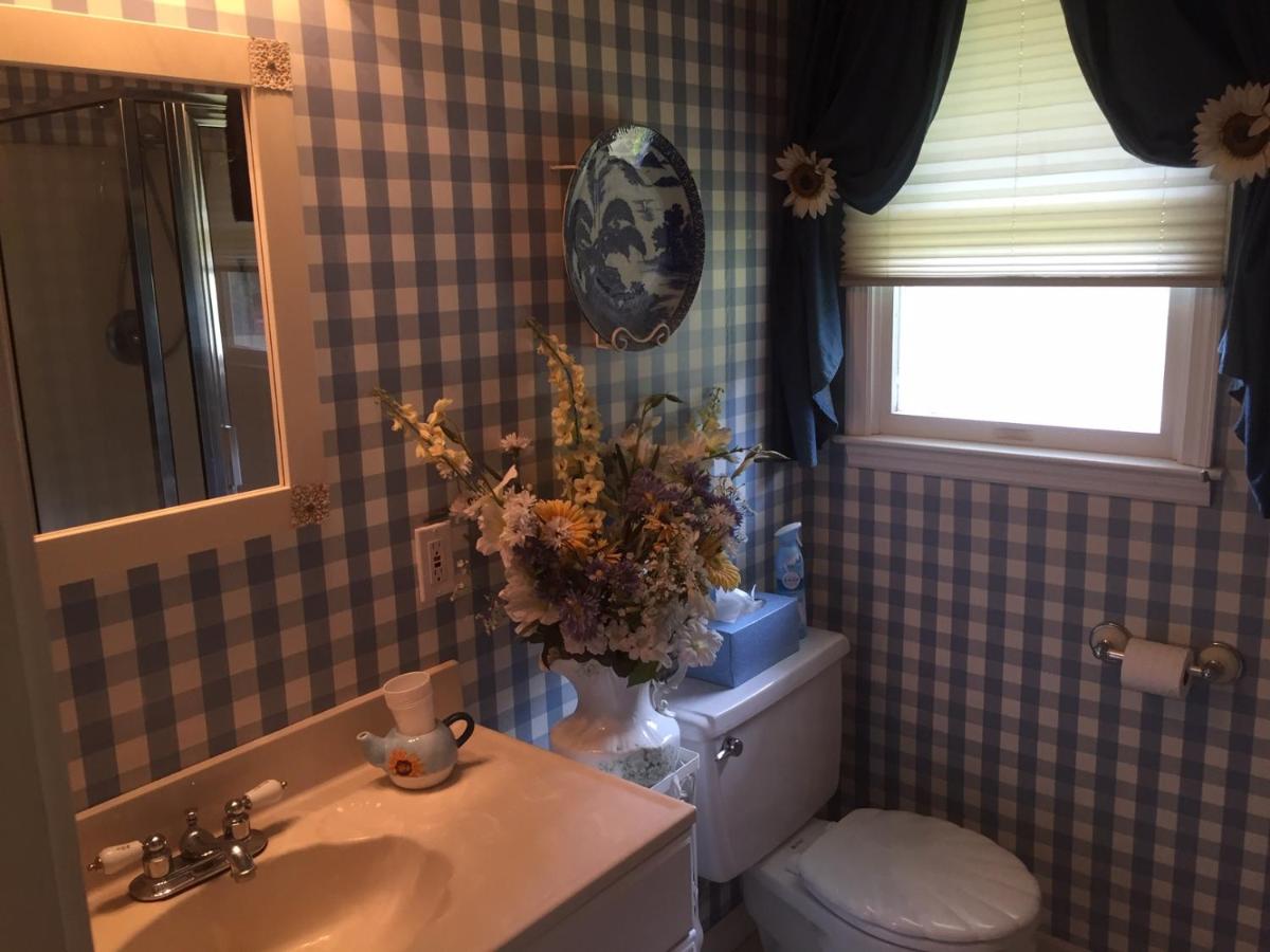 | Hidden Valley B&B