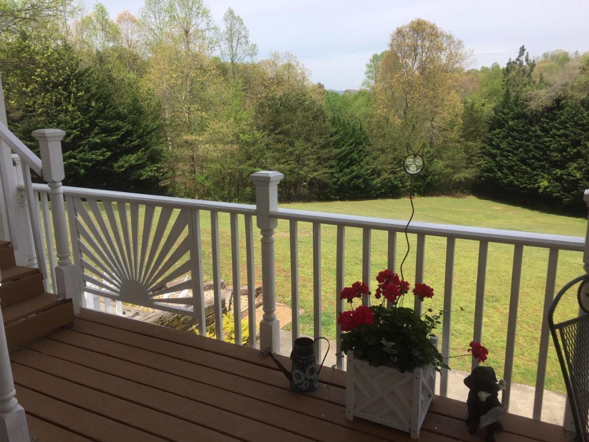 | Hidden Valley B&B