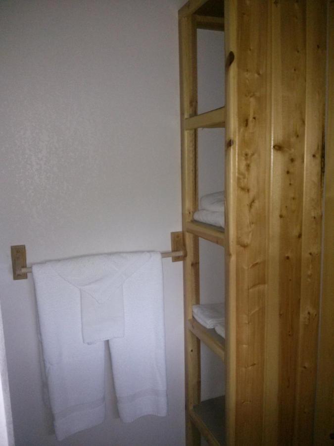 | Alaskan Spruce Cabins