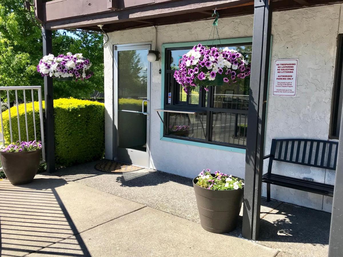 | Sea-Tac Airport Value Inn