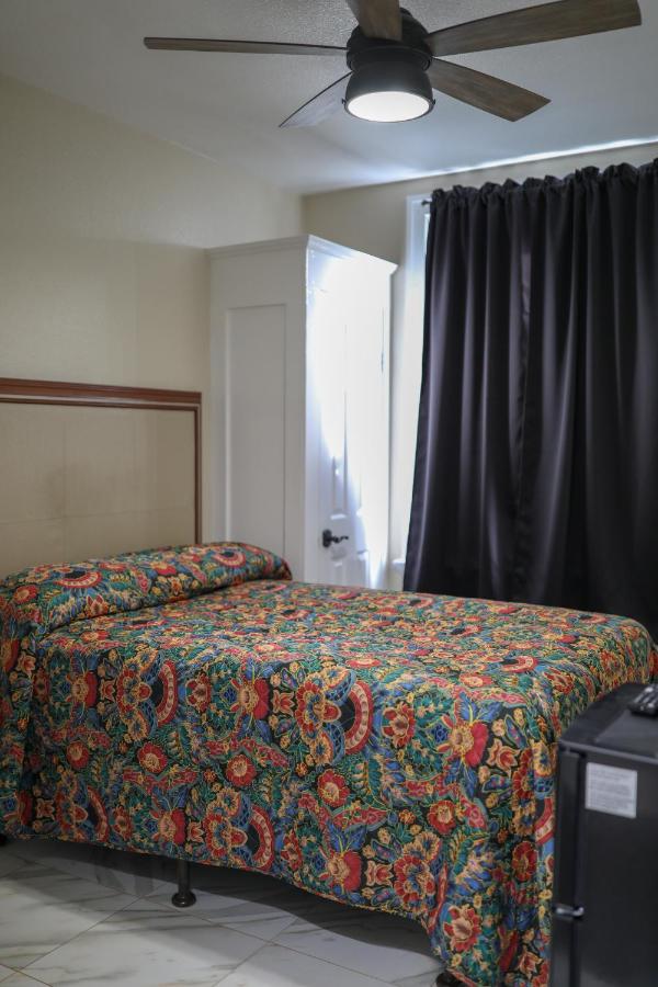 Double Room with Shared Bathroom at The Adrian