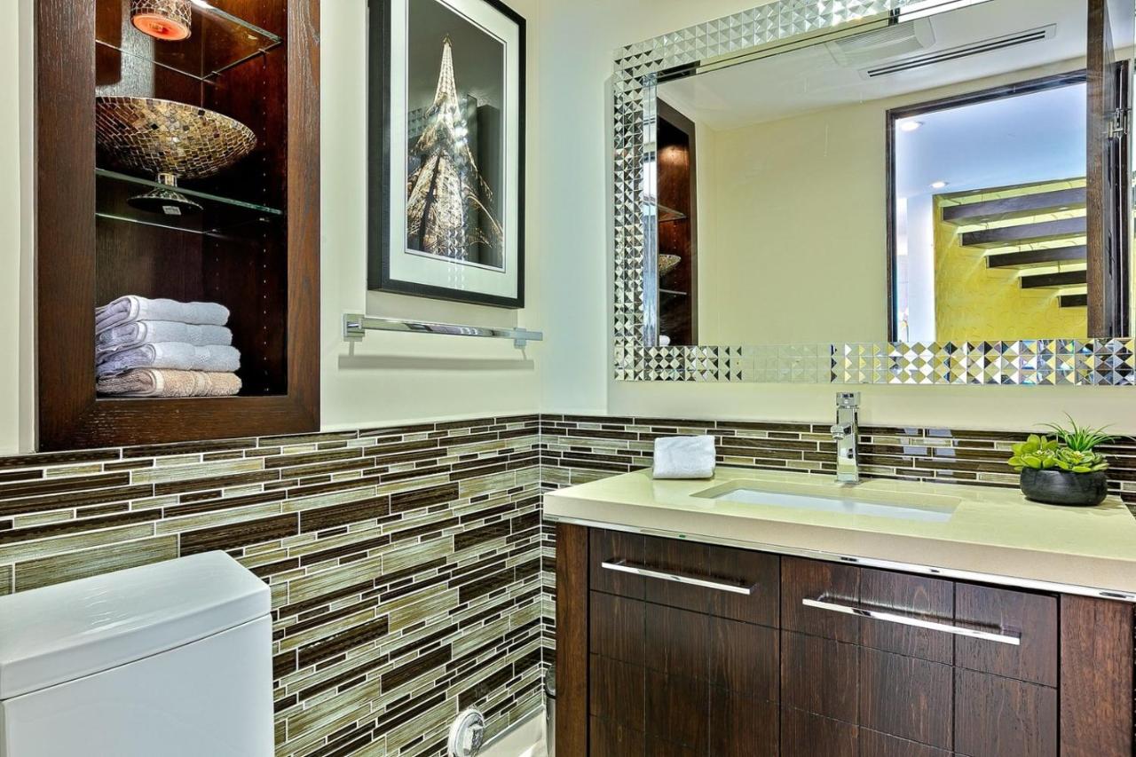  | Villa Genesis-HOLLYWOOD ESTATE WITH STUNNING VIEWS