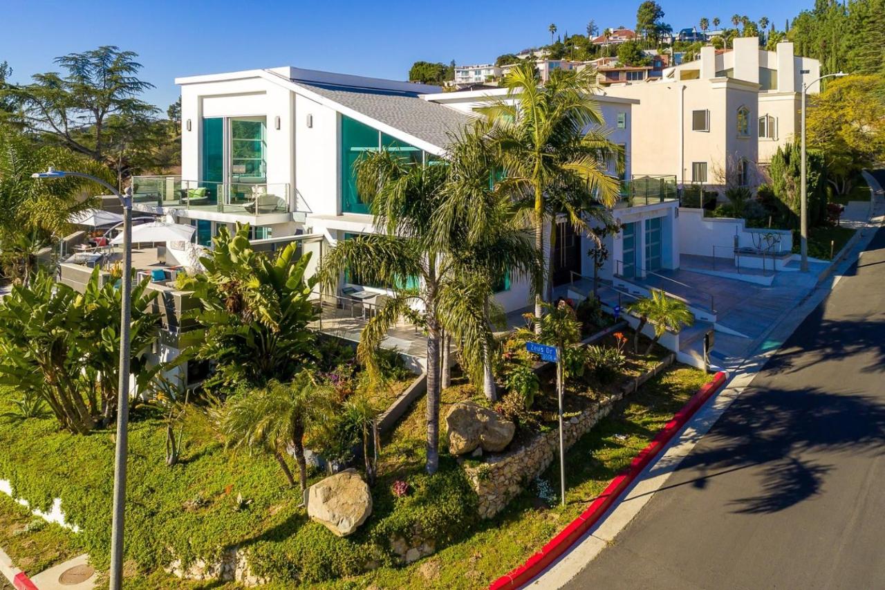  | Villa Genesis-HOLLYWOOD ESTATE WITH STUNNING VIEWS