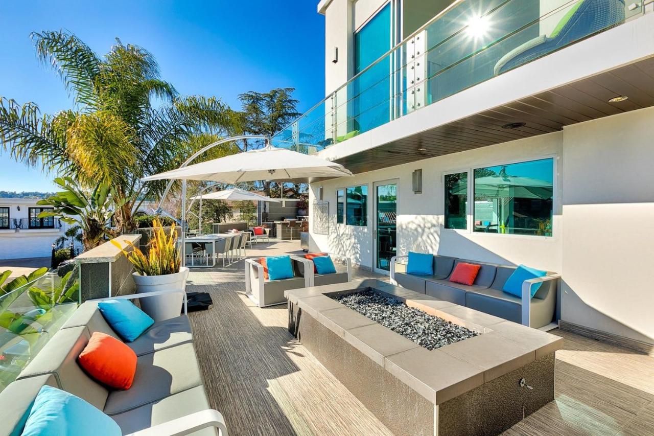  | Villa Genesis-HOLLYWOOD ESTATE WITH STUNNING VIEWS