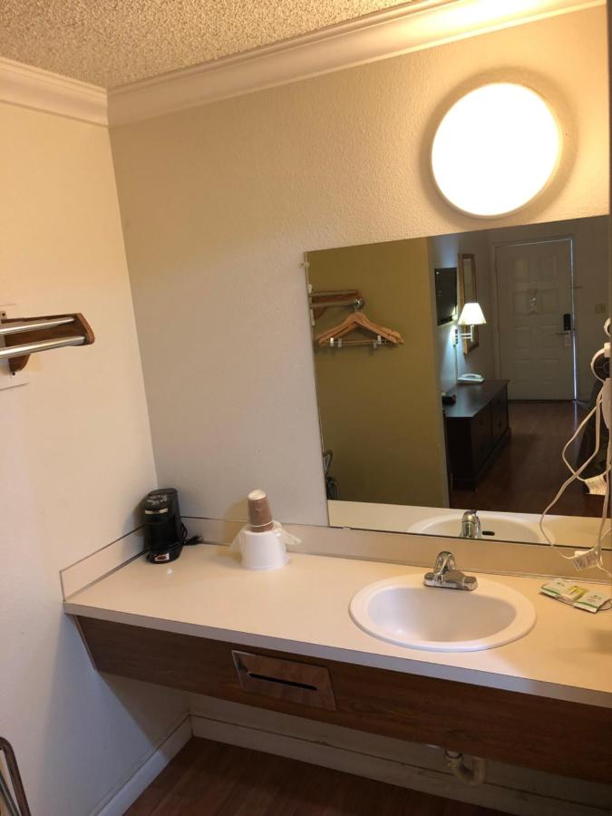 Deluxe King Room at National 9 Inn