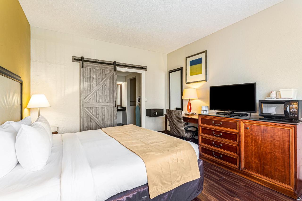 King Room - Disability Access/Non-Smoking at Boca By the Sea