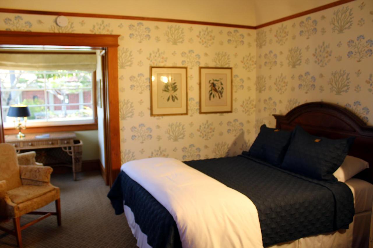 Queen Room at Pacific Grove Inn