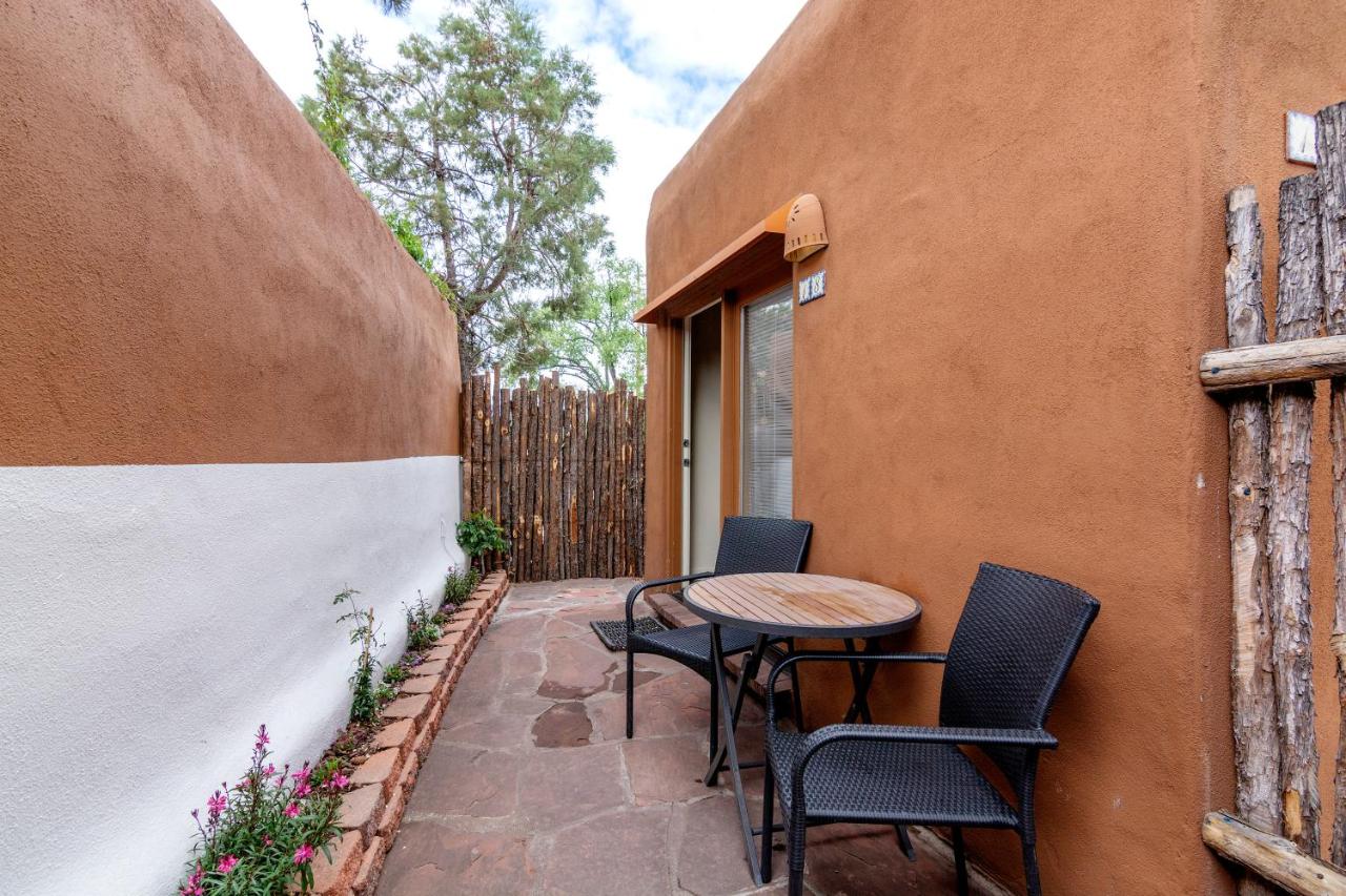 Queen Room with Two Queen Beds with Patio - Pet-Friendly at Santa Fe Motel & Inn