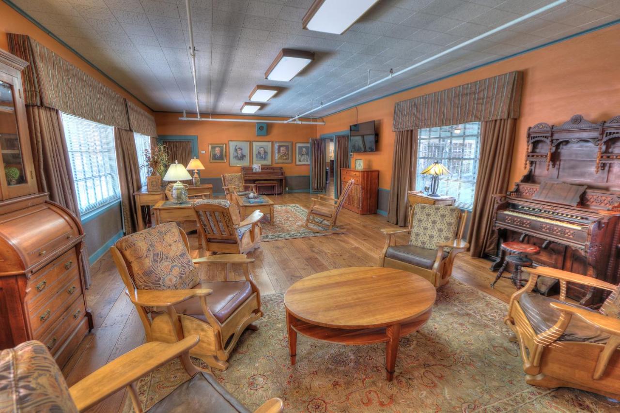  | Gatlinburg Inn