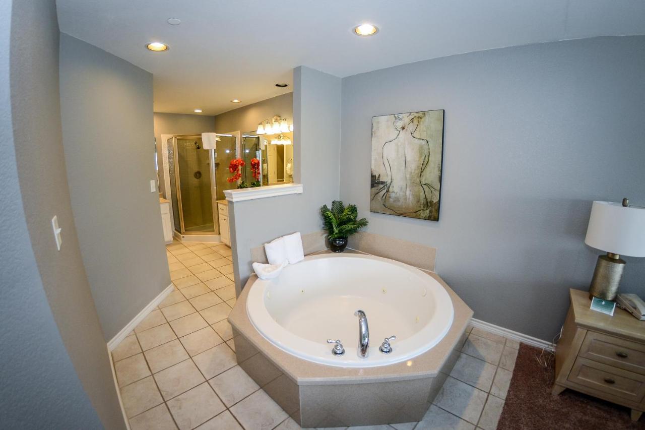 One-Bedroom Villa at Tanglewood Resort on Lake Texoma, an Ascend Collection Resort