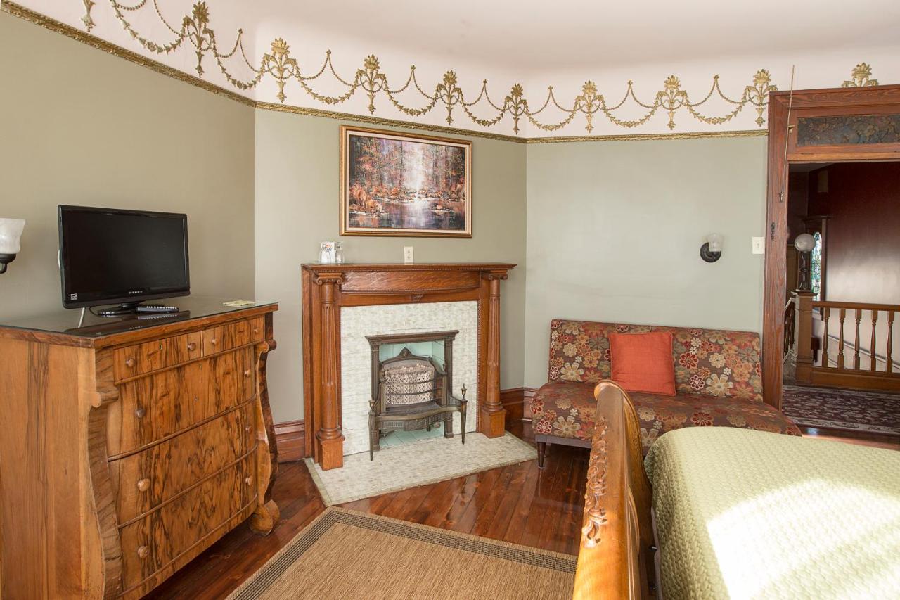  | Market Street Inn