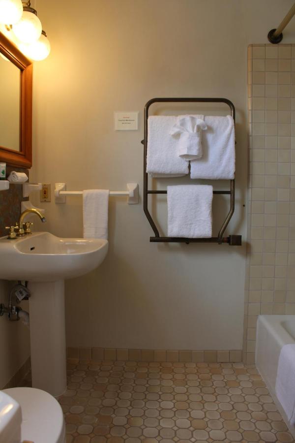 Queen Room at Pacific Grove Inn