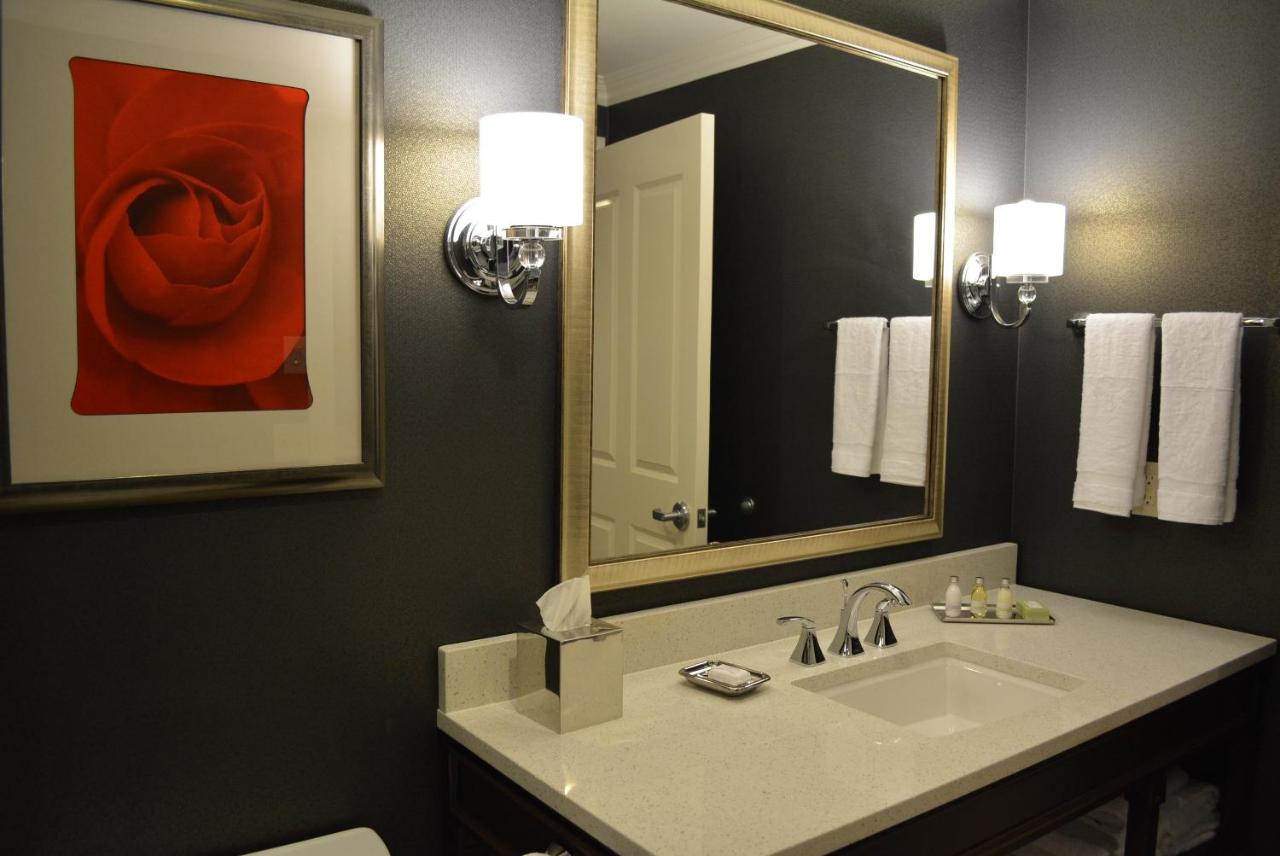  | Majestic Inn & Spa