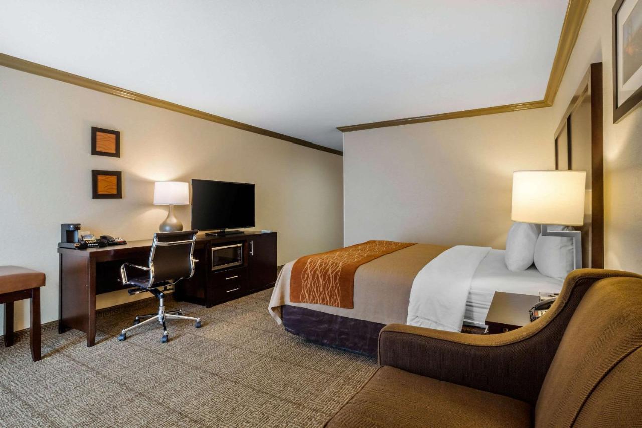 | Comfort Inn Castro Valley