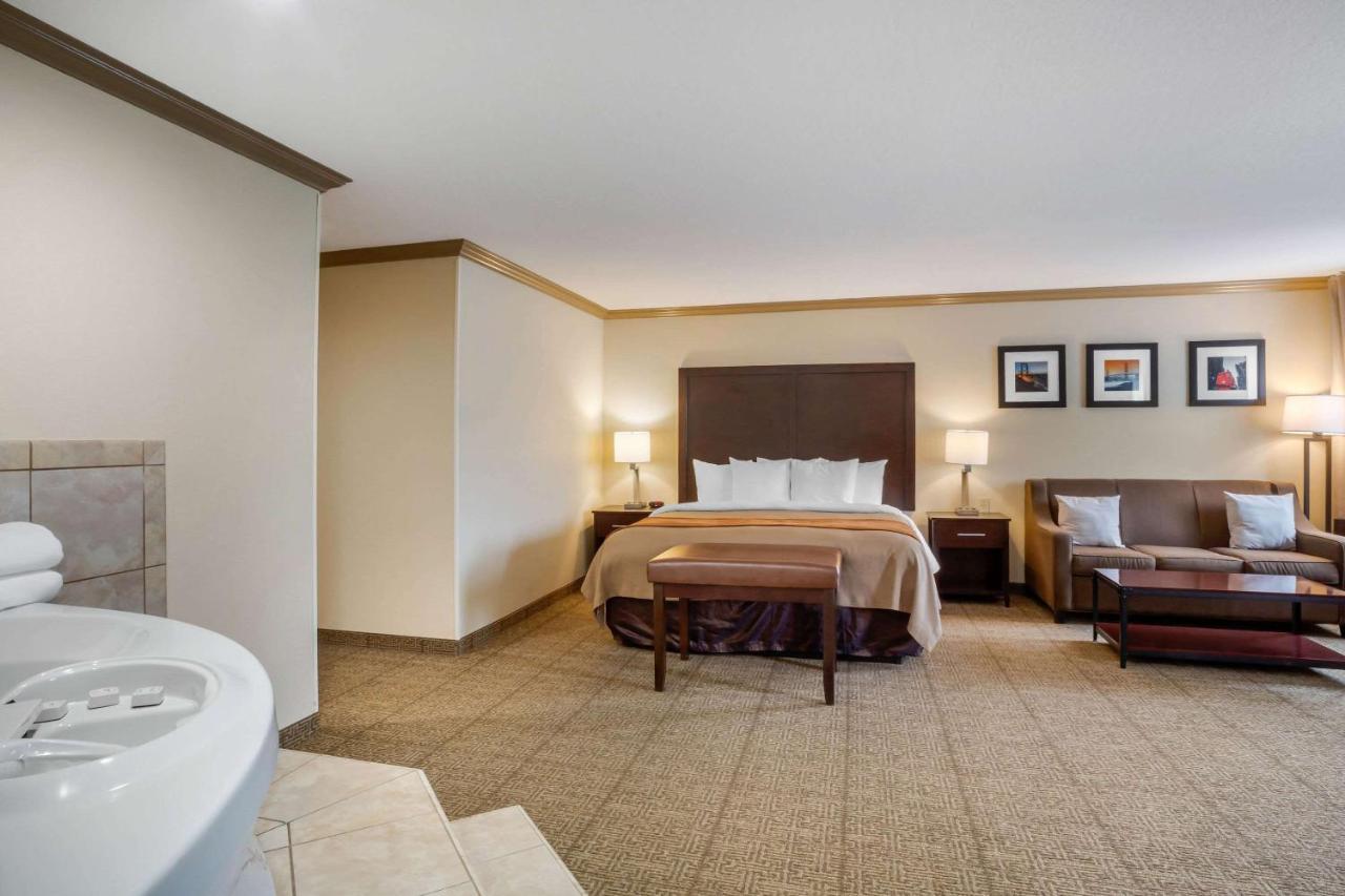 | Comfort Inn Castro Valley